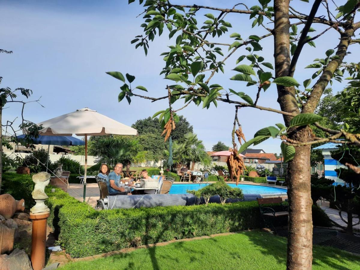 B&B Casa Roman & Vakantiewoning Voor 1 Pers Tot Max 32 Personen Zonhoven Bagian luar foto