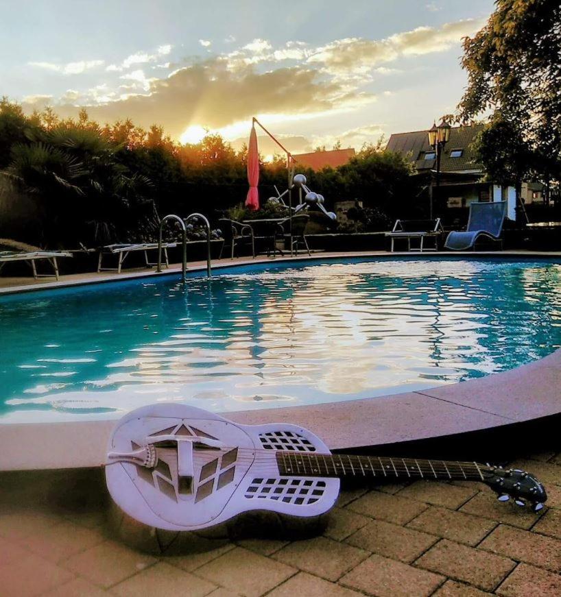 B&B Casa Roman & Vakantiewoning Voor 1 Pers Tot Max 32 Personen Zonhoven Bagian luar foto