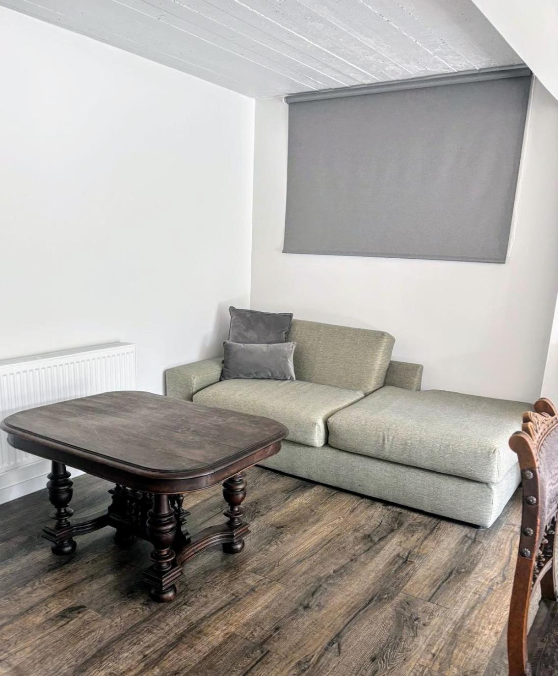 B&B Casa Roman & Vakantiewoning Voor 1 Pers Tot Max 32 Personen Zonhoven Bagian luar foto