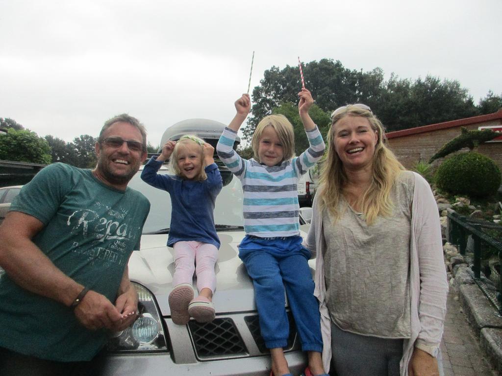 B&B Casa Roman & Vakantiewoning Voor 1 Pers Tot Max 32 Personen Zonhoven Bagian luar foto